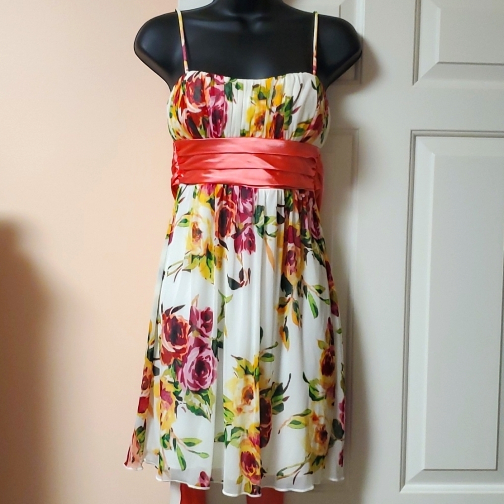 City Triangles Spaghetti Strap Floral Dress NWT